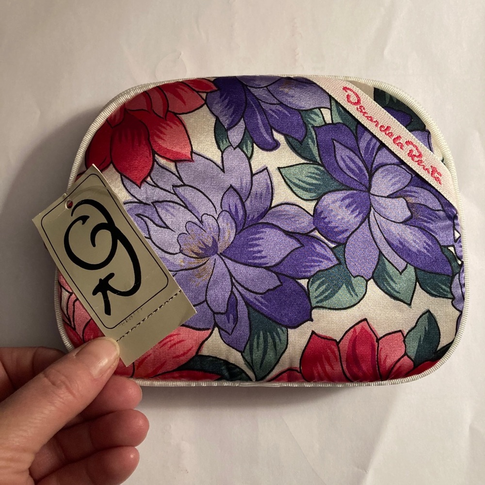 Oscar de larenta makeup bag! Vintage! Never used!